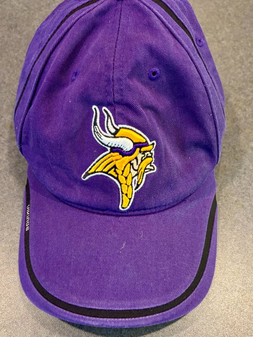 ~~Minnesota Vikings Adjustable Reebok Onfield Hat..GUC!!!